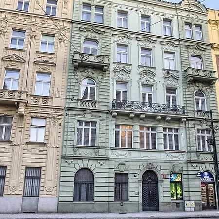 Krizovnicka Apartment Prag Exteriör bild